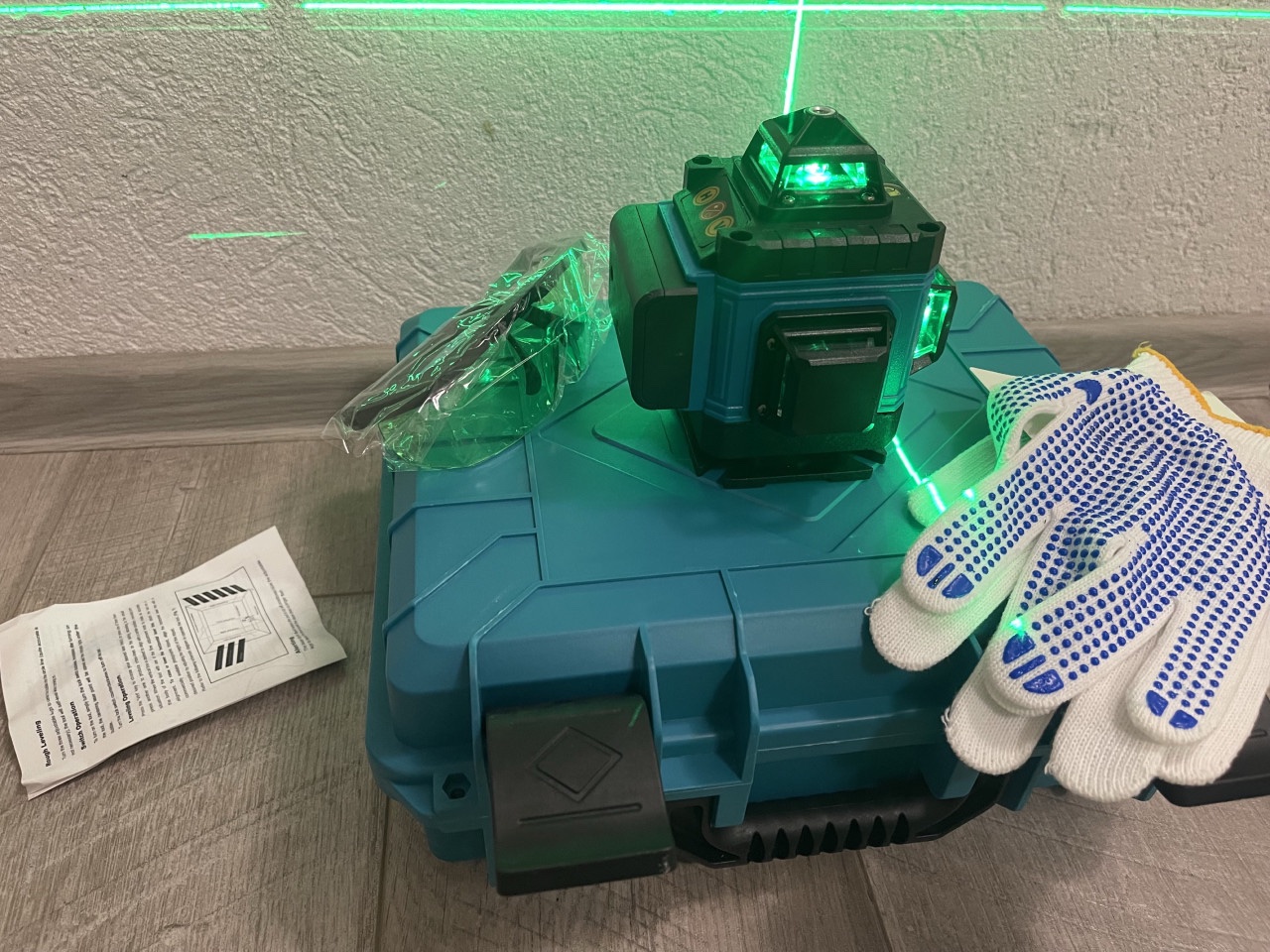 Gradjevinski laser za nivelaciju 4D 16 linija