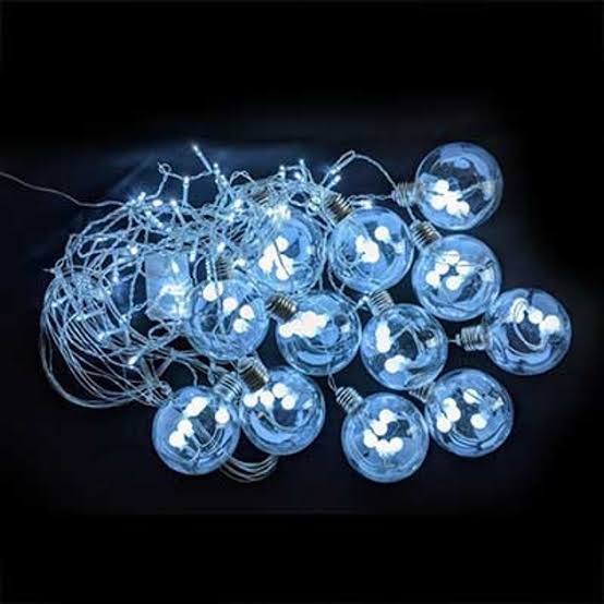 Ukrasne led lampice u obliku kuglica